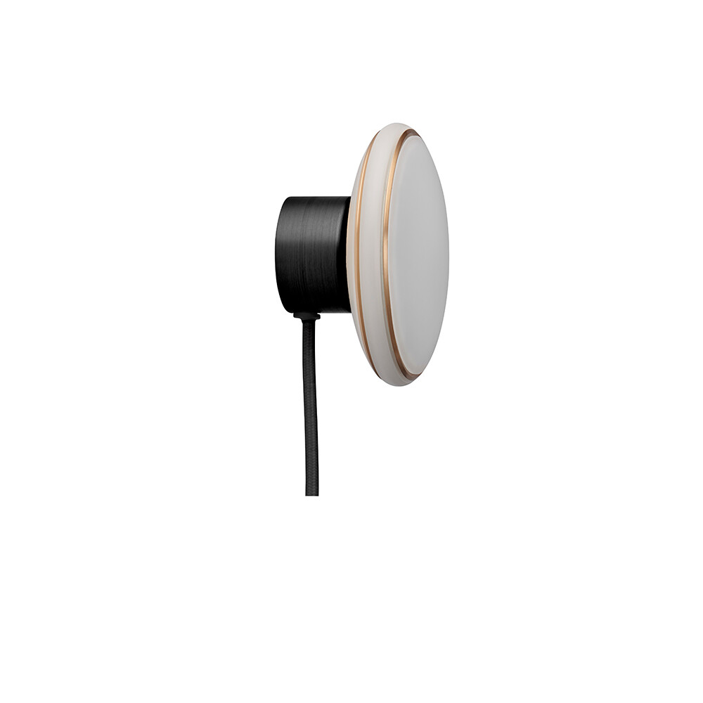 ØS1 Vegglampe SvartMessing Shade ØS1 Vegglampe mSwitch MessingMessing Shade